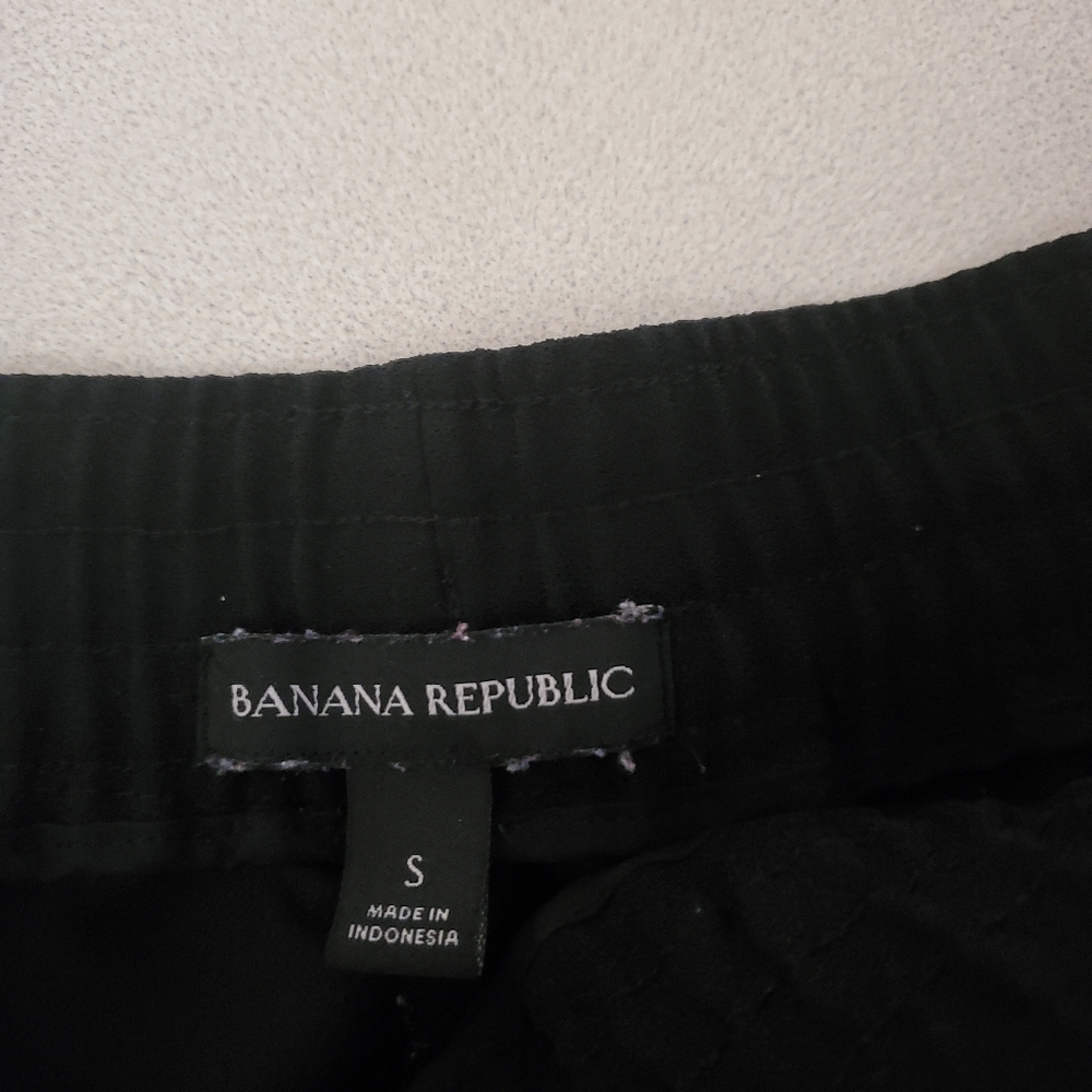 Shorts - Picture 3 of 3